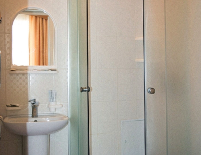 Комфорт Комфорт 2-местный вид на парк , без балкона (к.6) - Санаторий «Магадан»