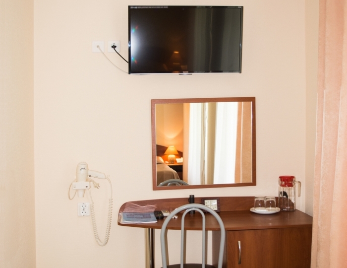 Комфорт Комфорт 2-местный вид на парк (к.1,к.3,к.6) - Санаторий «Магадан»